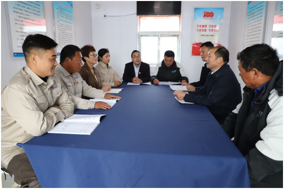 1715226496511 灌西投資公司“產改課堂”開進班組3